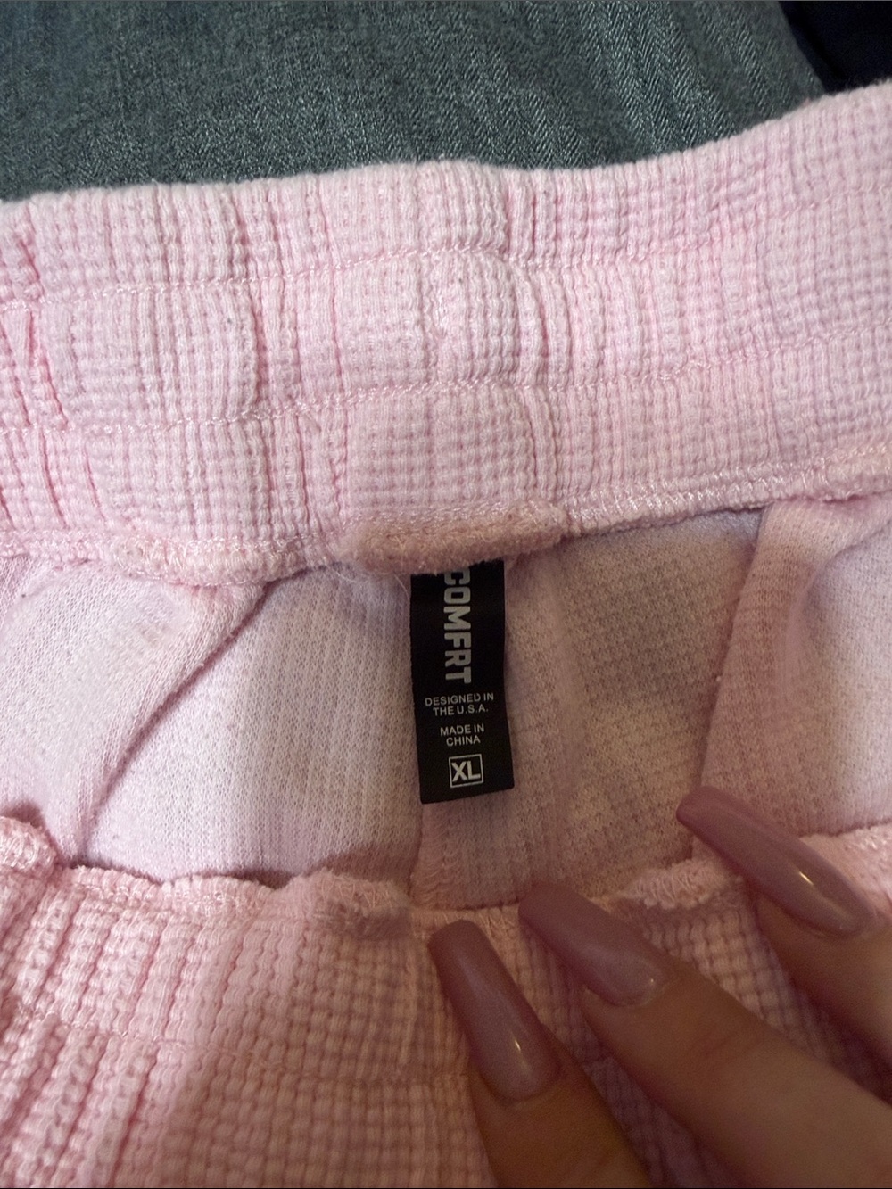 Comfrt pink waffle shorts size XL - Picture 2 of 2